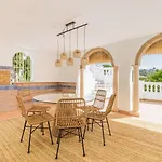Arcadia - Avenida 28 De Las Adelfas 29680 Estepona, Malaga